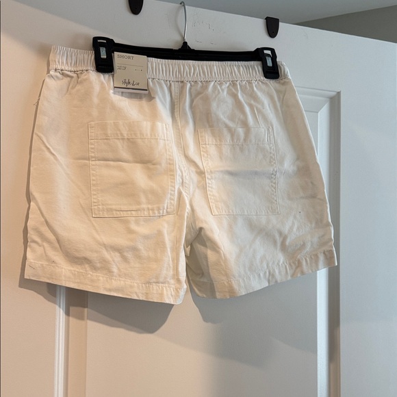 Style & Co. Women's Cream Cargo Shorts - Picture 2 of 2